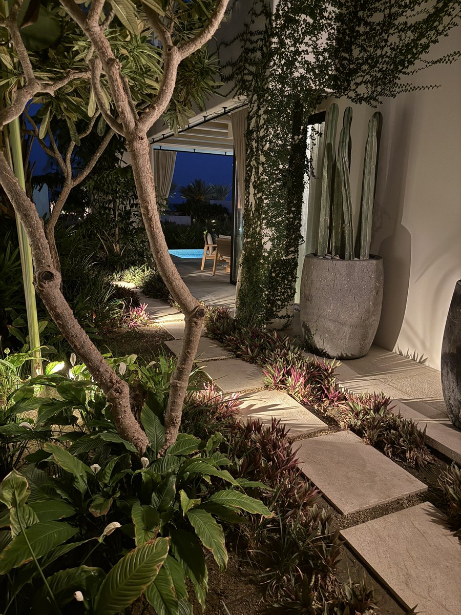 scotto's tweet photo. Ok, I pronounce the Four Seasons Casitas officially “Baller” https://t.co/kfPpgm2dVK