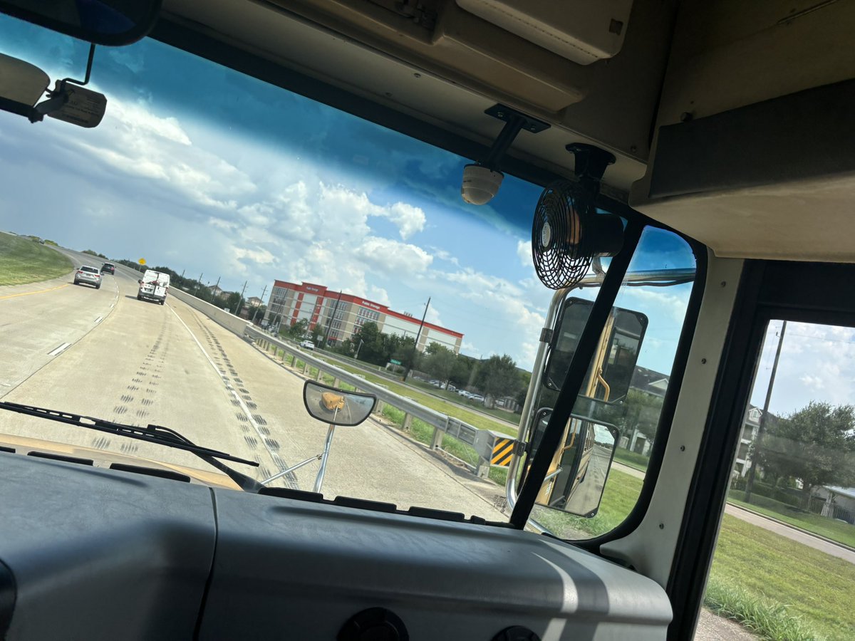 Coach Simmons tweet media