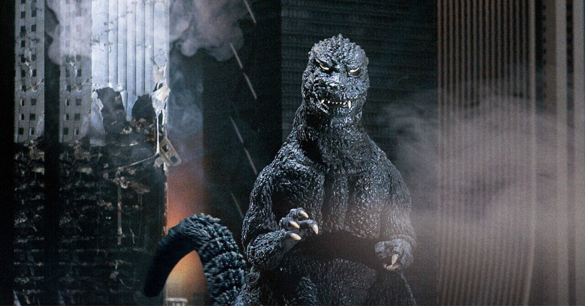 『ゴジラ』(1984)といえば、僕が知る限り、これほどまでに期待が高まったなか公開された怪獣映画はない。曰く、原点に立ち返った“怖いゴジラ”。子供向けではない、東宝の総力を結集した本気の超大作。
それだけに。期待感の裏返し。残念ながら封切り後は多くのファンが不満の声を漏らすことになった。