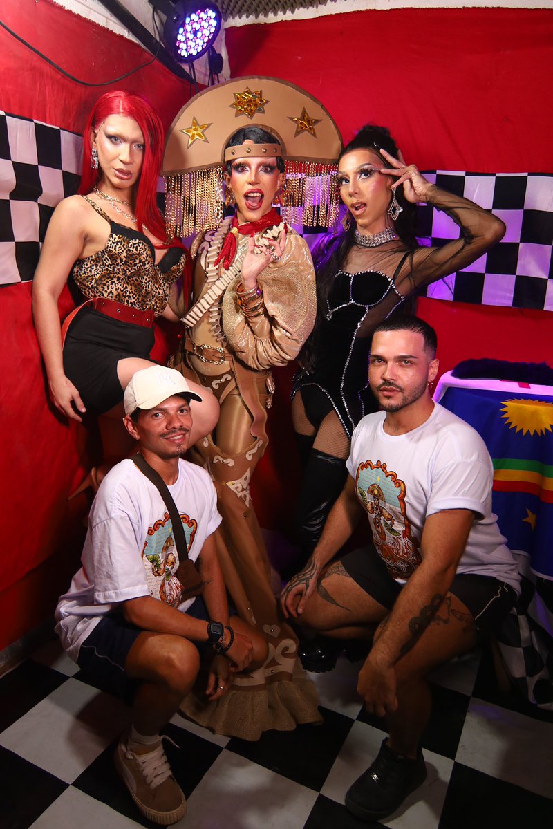 A matriarca e suas lendas. Quem aí já conhece a Haus mais amada? ❤️