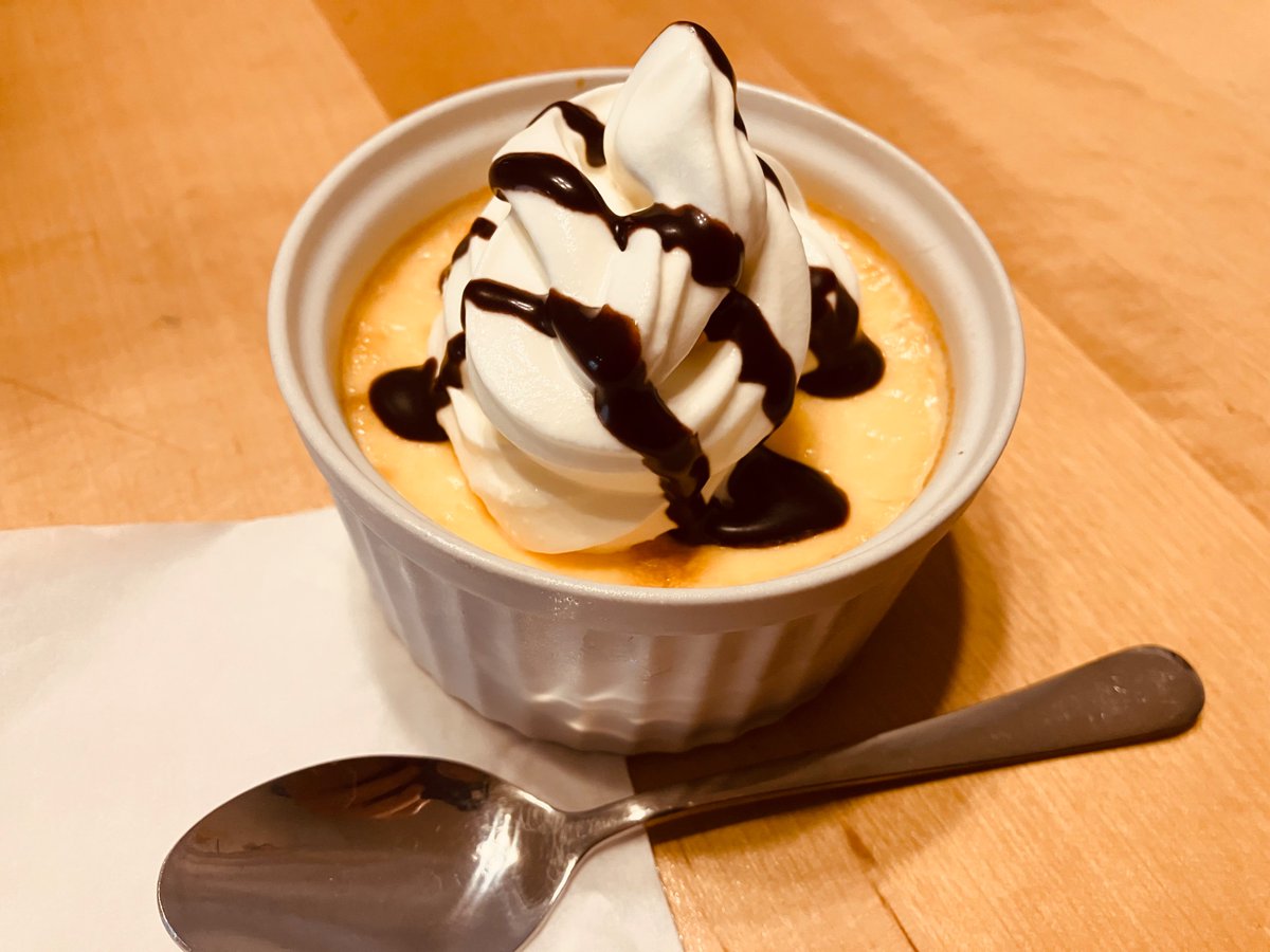 Sulei_8's tweet photo. こんにちは〜！
飯テロリストのスーレィだよ！

こちらは
スーレィを代表する料理たち！
カルボナーラやクリームブリュレ、お子様ランチやヴィシソワーズなど！

自炊を沢山してます！
外食もしてるよ！

初対面の人には絶対飯テロするし、お気に入りの人にはさらにするから、是非見てってね！(*´꒳`*) https://t.co/HyvGXkmTM0