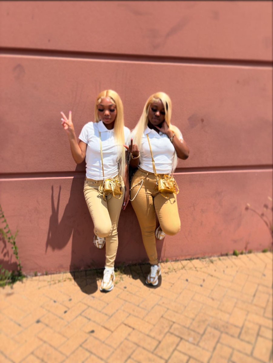 stackssopretty's tweet image. me &amp;amp; my bestie #lastfirstday 🥹