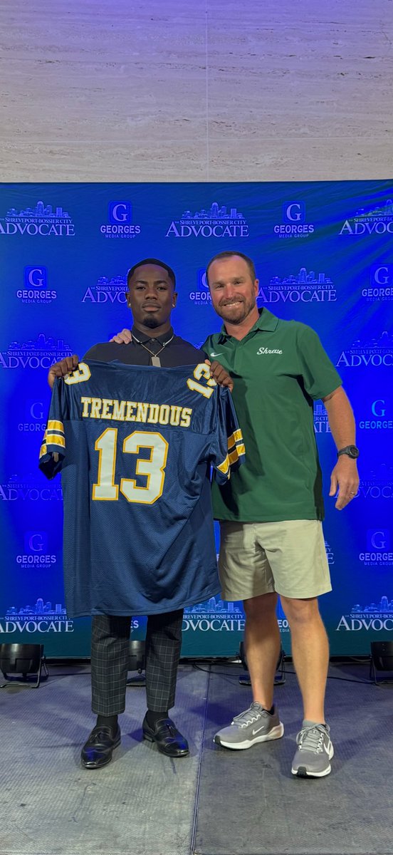 Captain Shreve Football (@shrevegators) on Twitter photo Congratulations and what an honor for our very own Jamarcea Plater being chosen for this years The Shreveport-Bossier City Advocate Tremendous 13! Thank you <a href="/RoyLangIII/">Roy Lang III</a> 🐊 Congratulations and what an honor for our very own Jamarcea Plater being chosen for this years The Shreveport-Bossier City Advocate Tremendous 13! Thank you <a href="/RoyLangIII/">Roy Lang III</a> 🐊