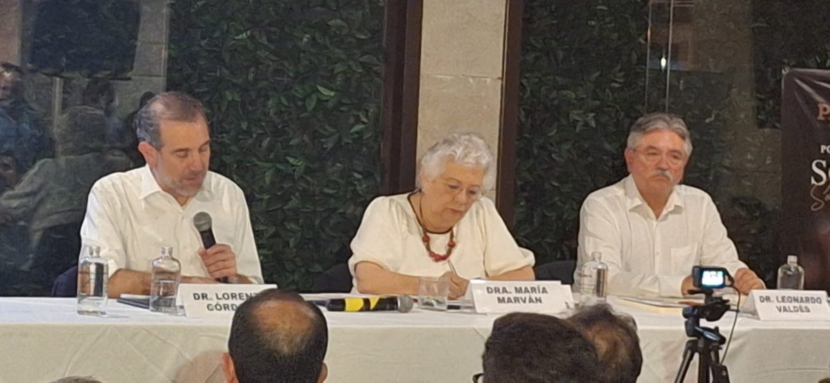 Hoy un ex consejero presidente <a href="/LCUgalde/">Luis Carlos Ugalde</a> canceló su participación en la conferencia de prensa de ex consejeros presidentes sobre #ReformaElectoral, otro más José Woldemberg se sintió mal y de los cuatro que tenían solo quedaron <a href="/lorenzocordovav/">Lorenzo Córdova V.</a> y <a href="/leonardovaldesz/">Leonardo Valdés Z.</a>