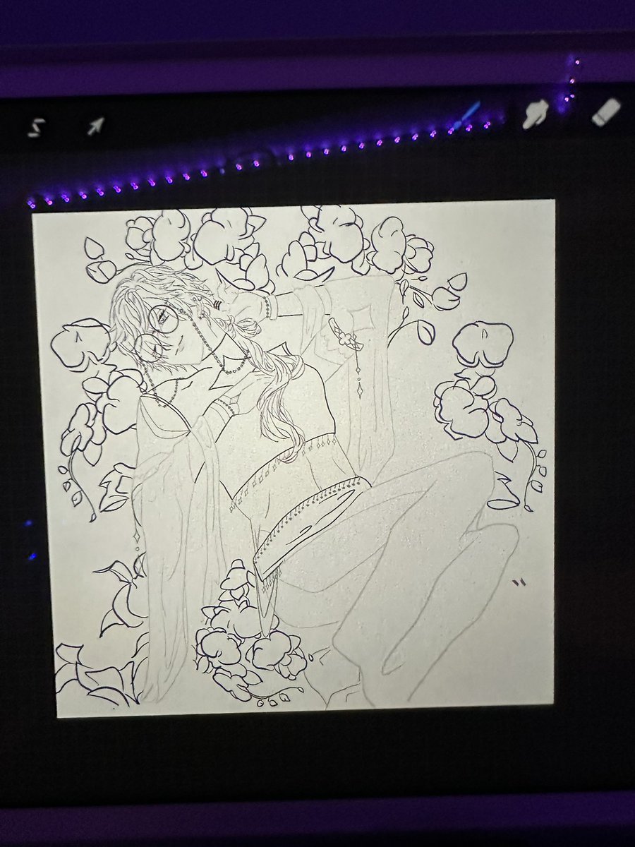0fallen_moon0's tweet photo. It’s lowkey been a hot minute since I’ve even posted on here but here’s a WIP😭 https://t.co/Ib2B65DAnI