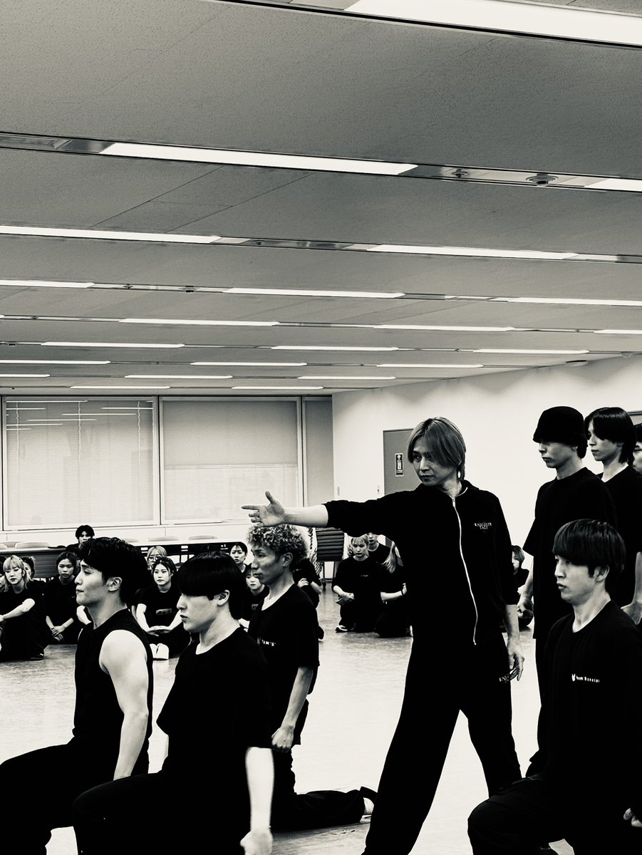 KOICHIDOMOTO_EL's tweet photo. #KOICHIDOMOTO
New Album「#RAISE」9.10 Release
────────────────✧✧

【初回盤A】
振り付け現場から迫った Making 映像も収録♪

💿ご予約はこちらから
https://t.co/MApDKLEv3d https://t.co/kuvLr5AfnG