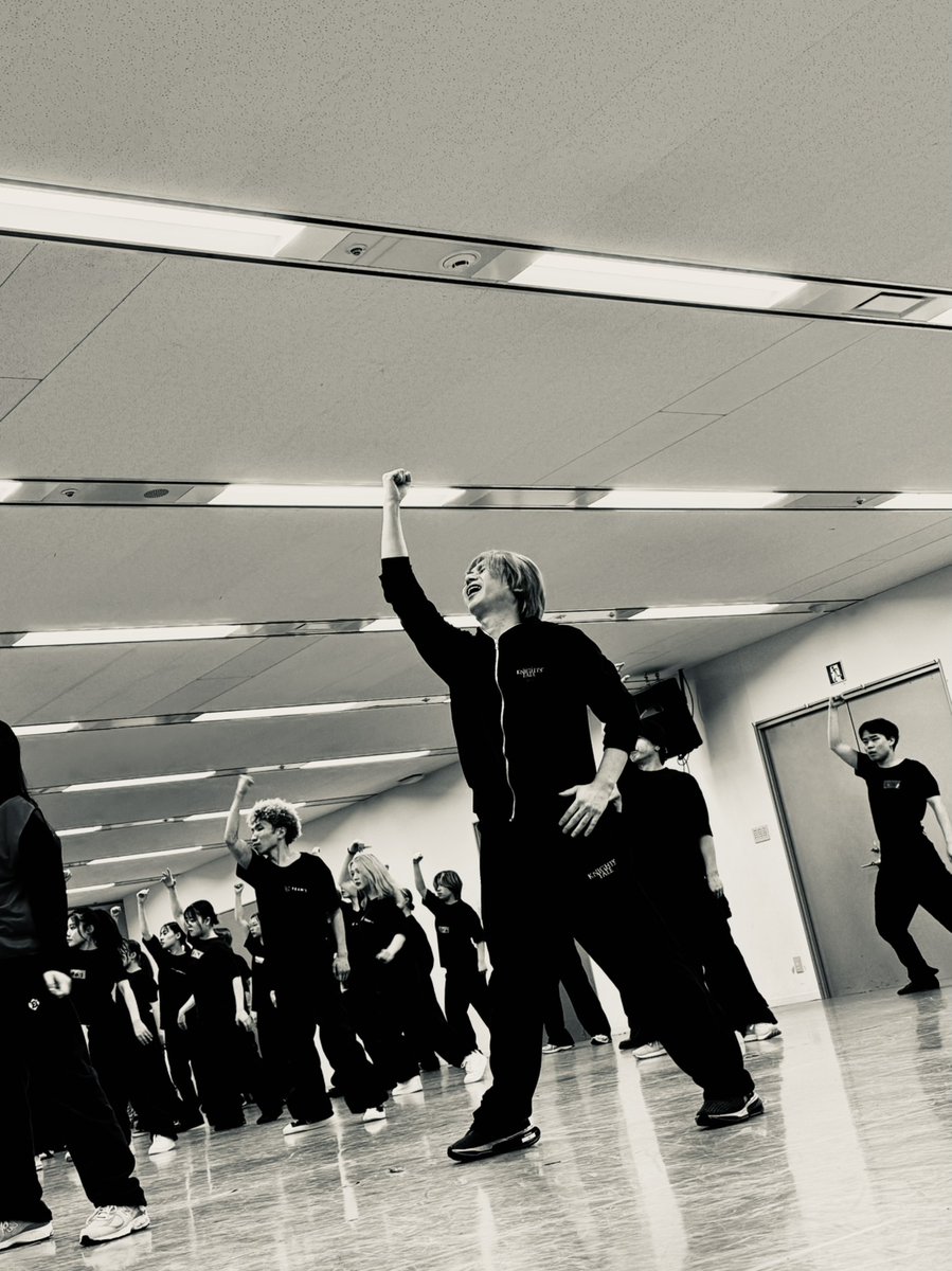 KOICHIDOMOTO_EL's tweet photo. #KOICHIDOMOTO
New Album「#RAISE」9.10 Release
────────────────✧✧

【初回盤A】
振り付け現場から迫った Making 映像も収録♪

💿ご予約はこちらから
https://t.co/MApDKLEv3d https://t.co/kuvLr5AfnG