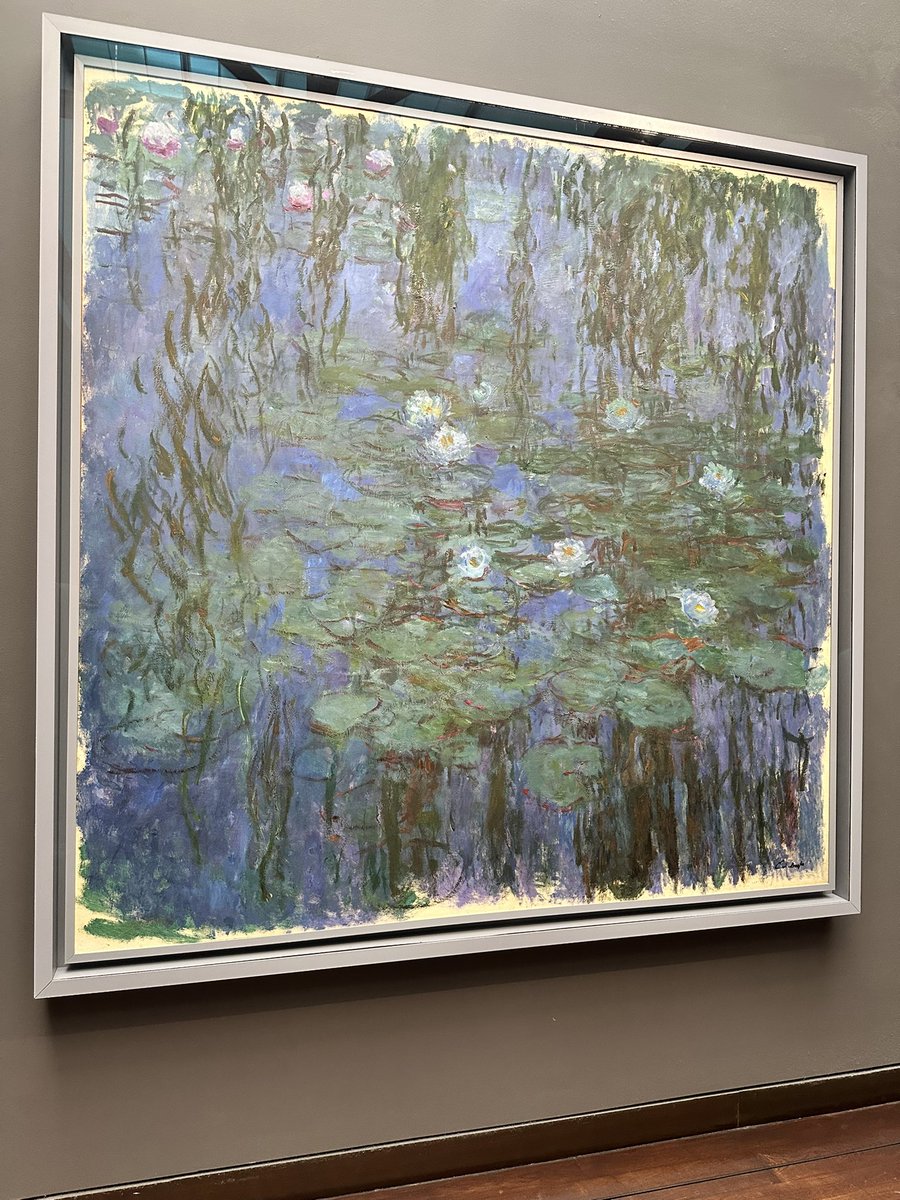 📍オルセー美術館

パリにはガイドブックを持ってきていたのに、予習を忘れてしまい…
観たい絵を探して館内を放浪。
結局、行きたかったシテ島には行けず…😣

やっぱり予習って大事😂