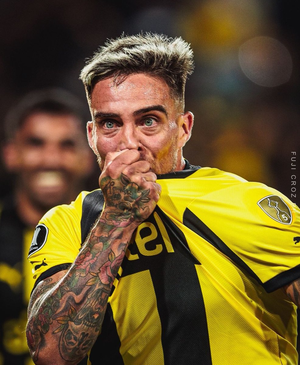 El partido que jugó este enfermo. Dámelo siempre.