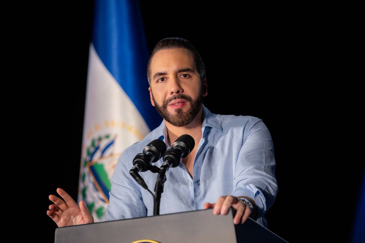“No podemos resolver décadas de abandono de la noche a la mañana. Necesidades siempre habrá muchas. Somos un país subdesarrollado, pobre, pero con muchas ganas de salir adelante y si bien no podemos solucionar décadas de abandono en un par de años, sí podemos ir paso a paso