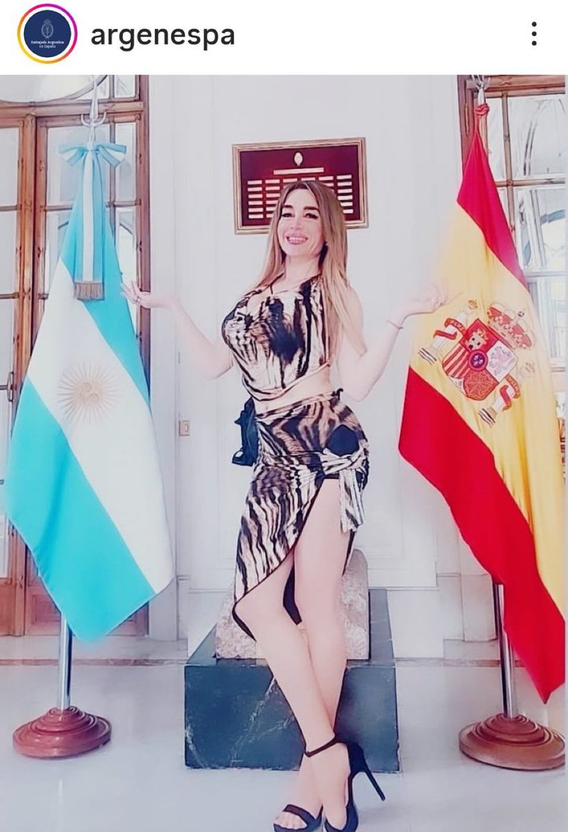 Siempre me gustó la mujer delicada y elegante...