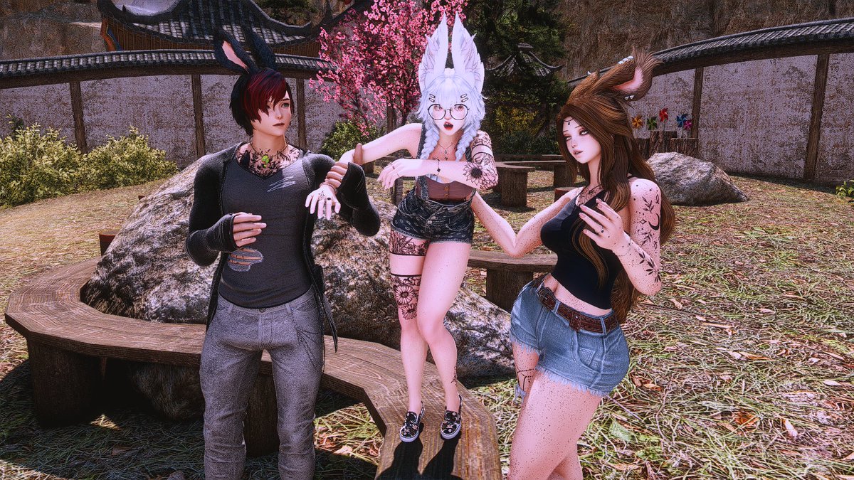 updated family picture!
priya is less than enthused with dia trying to help her from falling. something about not being a child? she might not be one, but she is blind as shite.