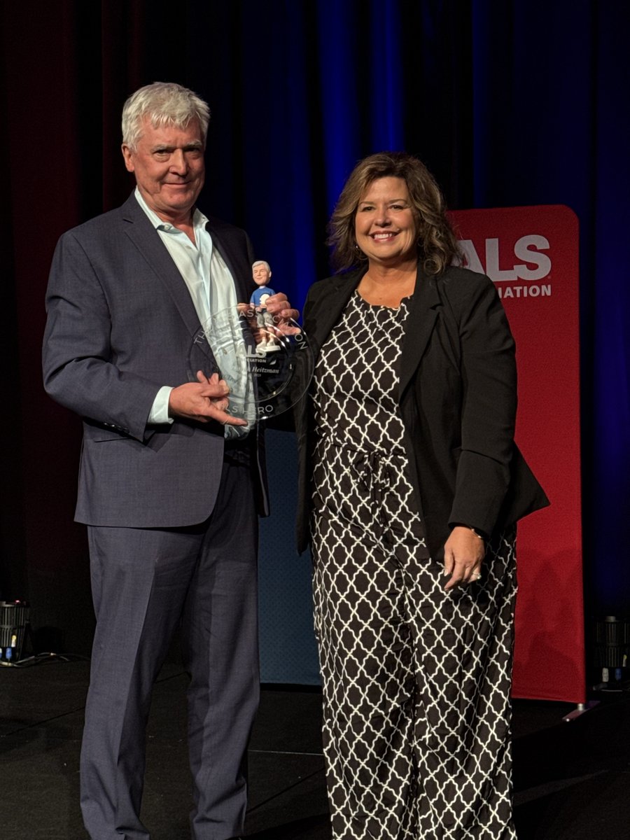 alsassociation's tweet image. Congratulations to our Hero Award winners! We would like to give a huge thank you to Chris Spaulding, Daniel Barvin, Sunny Brous, and Dr. Daragh Heitzman. Your contributions are an inspiration to the ALS community.
#ALSNexus