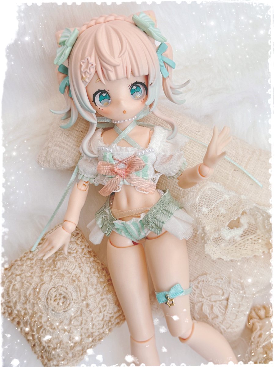 上倉エクさん（@ekureea ）がキャラクターデザインされたブラインド