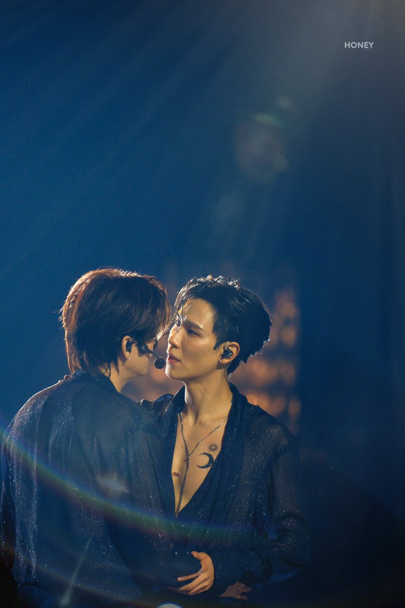 Jida ୧ʕ•̀ᴥ•́ʔ୨ (@dearluna4) on Twitter photo ผมจะไม่ยอมให้รูปนี้หายไปจากไทม์ไลน์!!
JUNIORMARK ENDLESS SHINERISE
#JuniorMarkFanconD2 ผมจะไม่ยอมให้รูปนี้หายไปจากไทม์ไลน์!!
JUNIORMARK ENDLESS SHINERISE
#JuniorMarkFanconD2