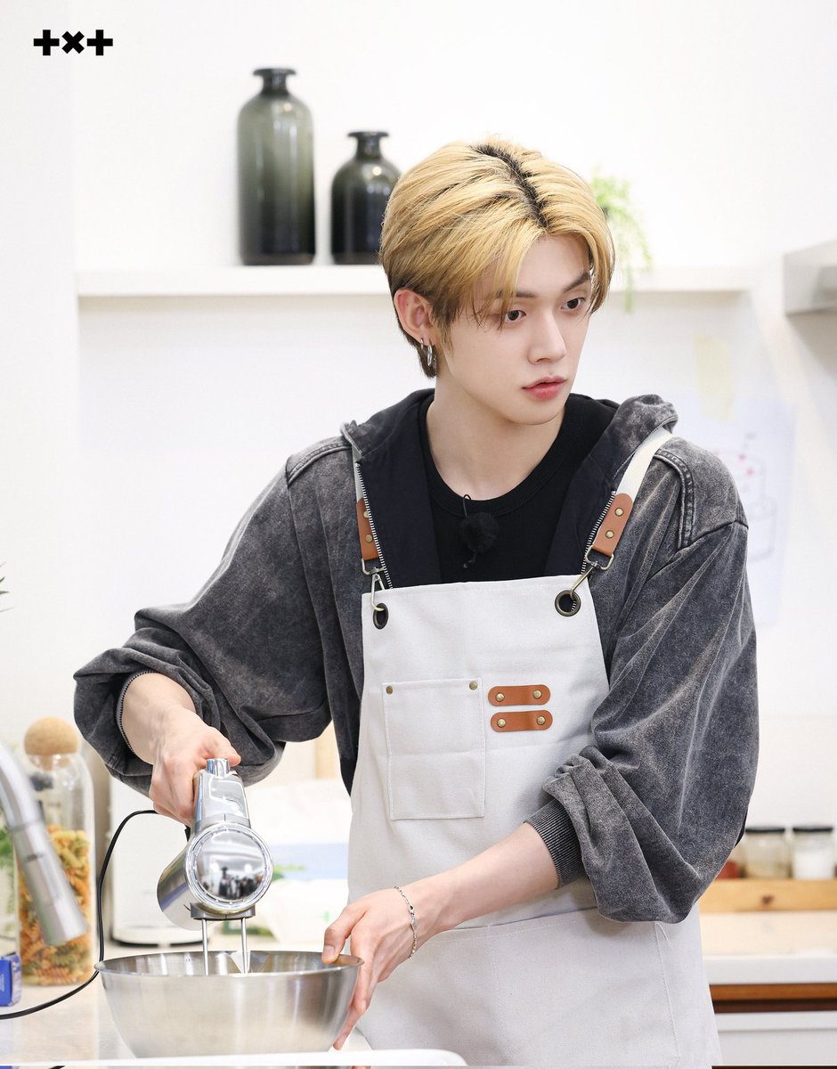 {🖤} 𝗐𝗂𝗍𝗁 𝗅𝗈𝗏𝖾, tweet media