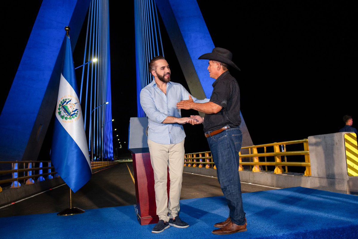 “Estos puentes son de todos, pero sobre todo son de la gente de aquí, que por fin tienen la infraestructura que se merecen. Y como dije allá en San Antonio también, no vean esto como el fin de un proyecto. Este es el fin de una obra, pero no el fin de un proyecto. Es el inicio