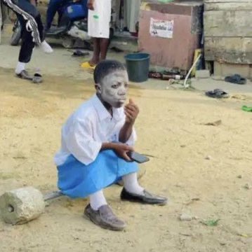 Nirud tu sumbawanga hii heka heka ya usafiri dar nimeshindwa yan mim wakutoka mnazimmoja kwamiguu mpaka gold star ili nikapate gari nirud nalo mpaka mnazi mmoja🤠🤠🤠🤠