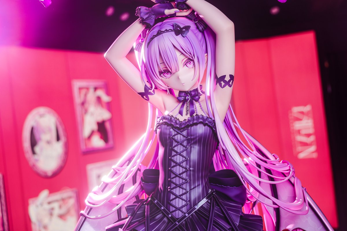 A 1/1 scale figure of Eve (JOKER Ver.) will be exhibited at the