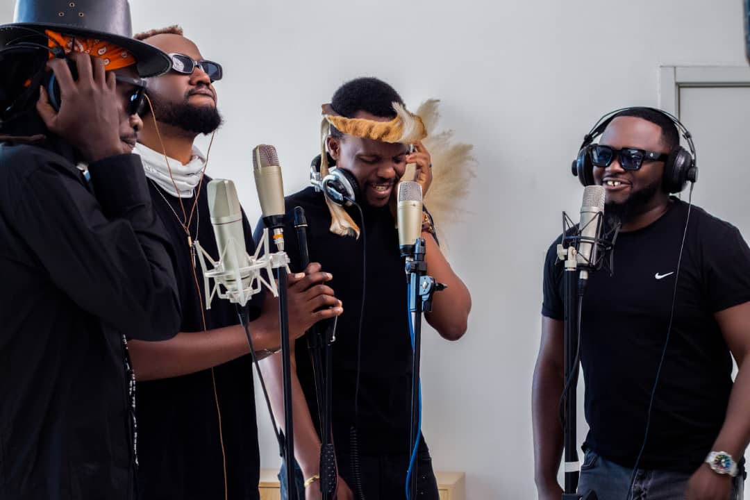 SamSakalaDOPEG's tweet photo. @thenameisMag44 featuring Nasty D, James Sakala and Sam Sakala(FKA Dope G) 

God’s own heart 
https://t.co/fNZ3VqEmXP https://t.co/iv1cu59eRe