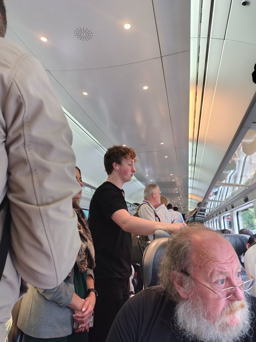 pray for mojo tweet media