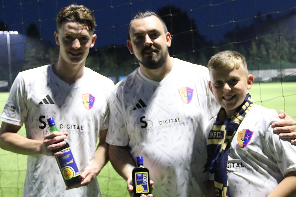 Well done Lewis Dobbie who was last nights man of the match.

He is pictured with our fan of the match Tam Robb.

Thanks again to <a href="/EldoradoTonic/">Eldorado</a> who sponsor these awards.