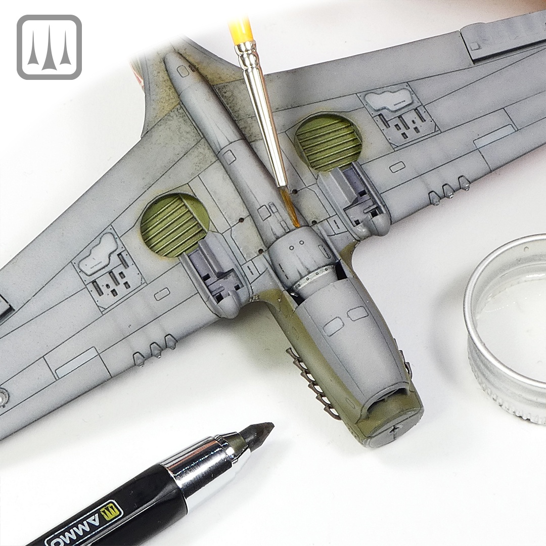 🛩️ Fabio Besani continues with his 1/72 P-40M Warhawk, this time adding subtle streaking effects to the underside, using the AMMO-exclusive Lock 'N Load. ✍️⁠
👀 Stay tuned for more! ⁠
🛒 Find all products on our webstore: ammo.es now!⁠
⁠