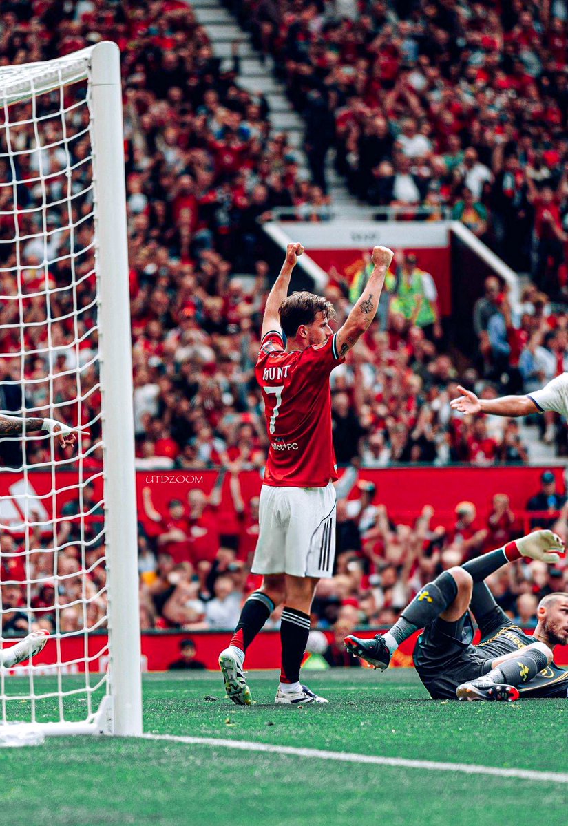 utdzoom's tweet photo. I pray Mount can stay fit this season, he’s a great asset to have. https://t.co/ej8G7hvhkB