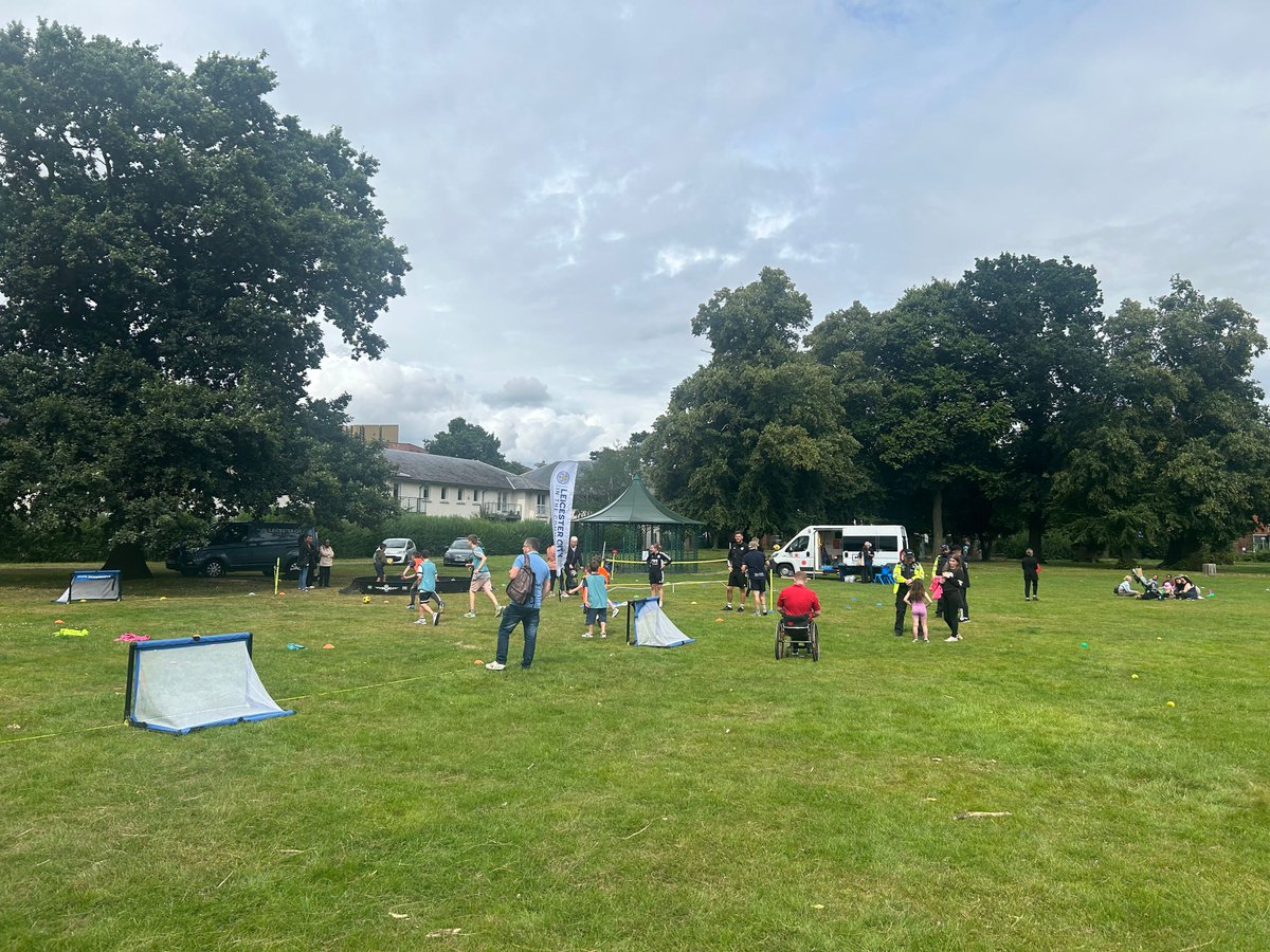 CharnwoodBC's tweet photo. 🥎🏉Southfields Park in Loughborough will be hosting the next Active Charnwood Summer Roadshow tomorrow!  

Come along from 10am-12pm on Thursday, 14 August to enjoy lots of free sports activities. https://t.co/LmDV7P4RYe