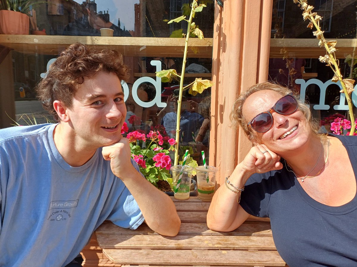 robkitson's tweet photo. Great day at the Edinburgh Festival. Always enjoy seeing the great Phil Ellis - not to mention the one and only @AlexKitson0 #thisiswater https://t.co/MJNjNRJExb