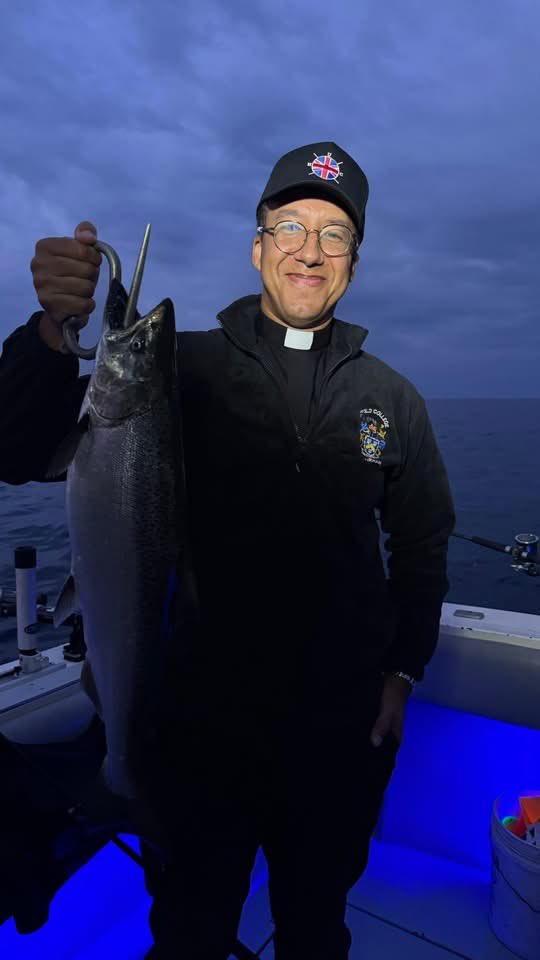 BrexitBuster's tweet photo. I always suspected that there was something very fishy about fake Father Fund-me. ‘You should’ve seen the one that got away!’
#HolyHoax #AltarMitty https://t.co/pbessHTZHb
