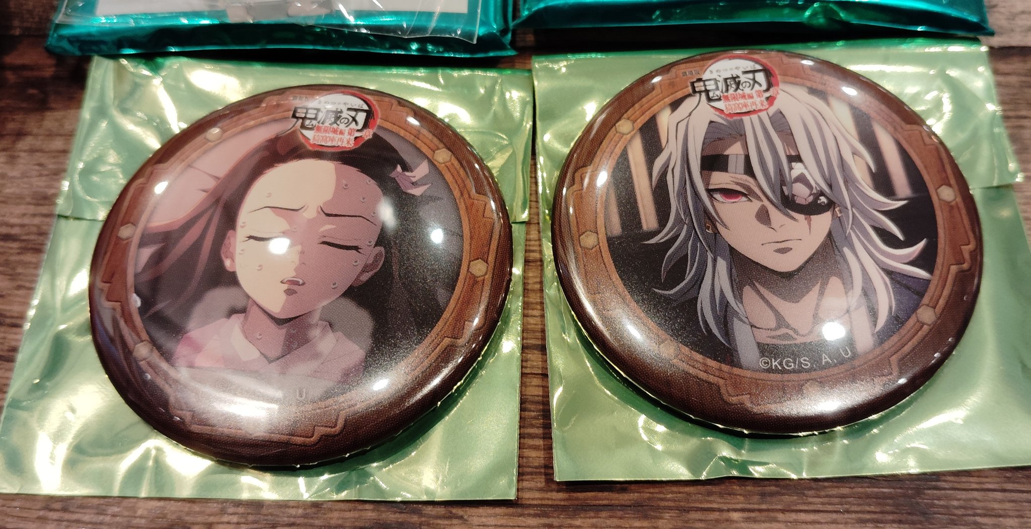 キノ 吸愛事後 ホロ 特殊仕様 レア ビッグ缶バッジ セット くじ キノ 吸愛事後 ホロ 特殊仕様 レア ビッグ缶バッジ セット くじ