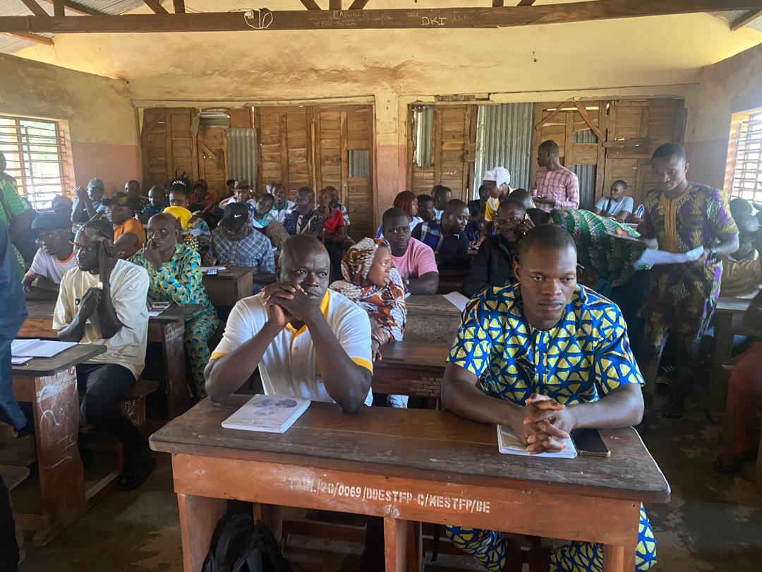 GLOBALSURG Bénin Hub (@gsbeninhub) on Twitter photo Second post-training evaluation of the REACH project in Klouekanme: ASCQ and community relays are ready to carry out home visits to raise awareness on preventing surgical site infections.# <a href="/NIHR_GSU/">NIHR Global Surgery</a> <a href="/aneelbhangu/">Aneel Bhangu</a> <a href="/lawaniismail/">lawani ismail</a> <a href="/CovalicBokossa/">covalic bokossa</a> <a href="/SouliathL91019/">Souliath LAWANI</a> Second post-training evaluation of the REACH project in Klouekanme: ASCQ and community relays are ready to carry out home visits to raise awareness on preventing surgical site infections.# <a href="/NIHR_GSU/">NIHR Global Surgery</a> <a href="/aneelbhangu/">Aneel Bhangu</a> <a href="/lawaniismail/">lawani ismail</a> <a href="/CovalicBokossa/">covalic bokossa</a> <a href="/SouliathL91019/">Souliath LAWANI</a>