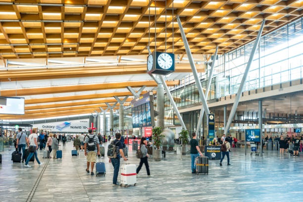 Oslo lufthavn topper punktlighetsstatistikken i Europa for andre gang i sommer – til tross for rekordstor trafikk. Over seks millioner har reist gjennom terminalen, og nye rekorder kan være på vei.
📷 Illustrasjonsfoto
osloairports.com/2025/08/europa…