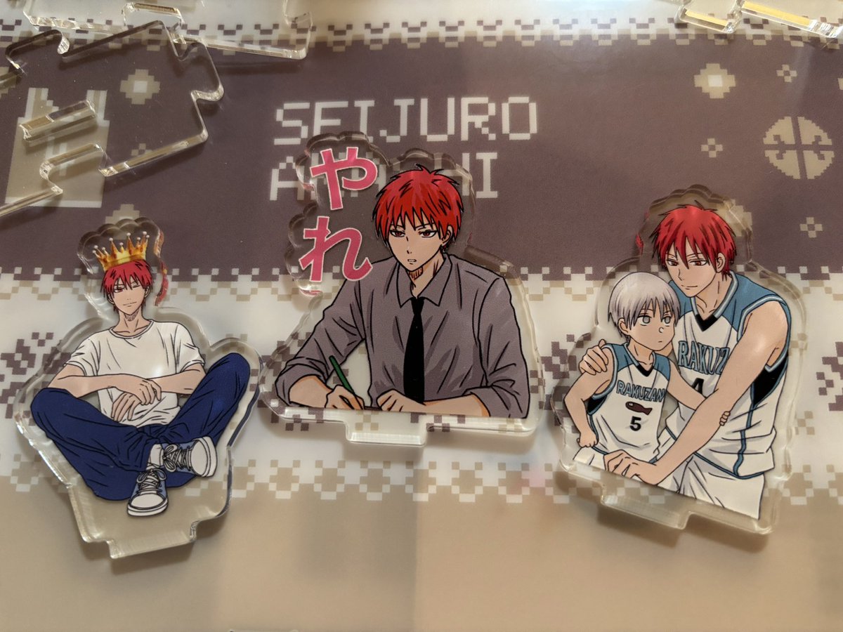 大阪から販売のアクスタ
ちびまゆがメンズを引きつけれ、楽しんでおります