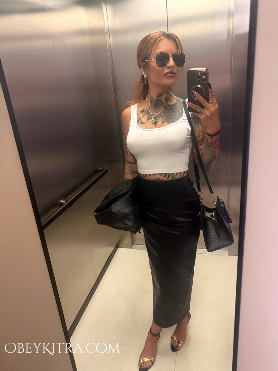 Close your eyes and surrender to your darkest dreams… I’ll meet you there. 
🖤