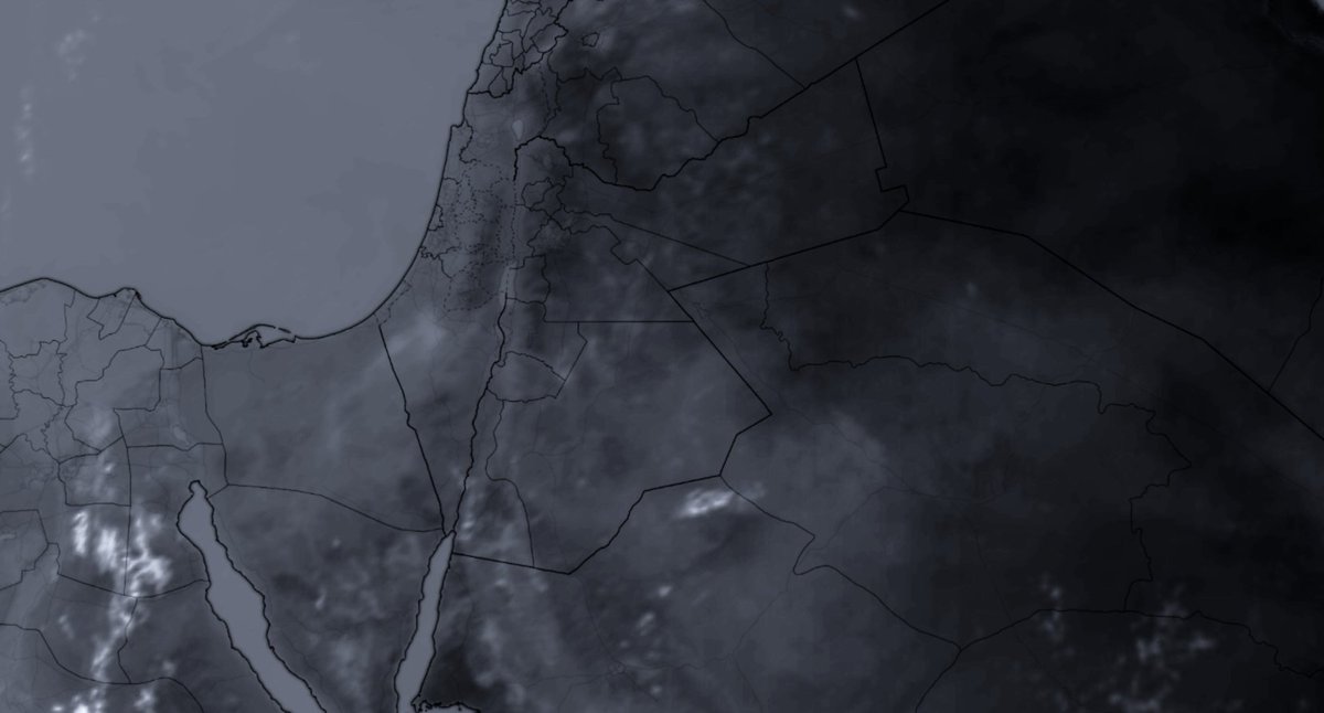 لليوم الثالث على التوالي وبشكل غير مسبوق مناخيا|

الأمطار الغزيرة تمتد نحو #الأردن وأجزاء من بلاد #الشام نتيجة تأثر المنطقة ب #موجة_استوائية نادرة تسببت في ارتفاع الحرارة والرطوبة بشكل كبير.

- تظهر أماكن #السيول باللون الرمادي- الأبيض في أجزاء واسعة من جنوب وشرق الاردن.

- تصنف