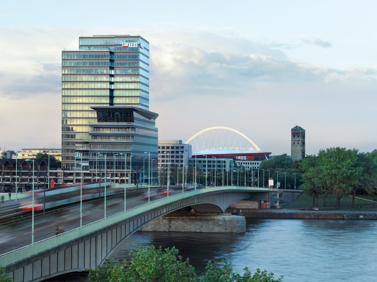 Morgen veröffentlicht LANXESS seine Ergebnisse für das 2. Quartal. Vorstandsvorsitzender Matthias Zachert und Finanzvorstand Oliver Stratmann kommentieren die Ergebnisse ab 10 Uhr in einer Pressekonferenz.
Mit nur einem Klick geht's hier zum Webcast: lanxess.vidicast.de