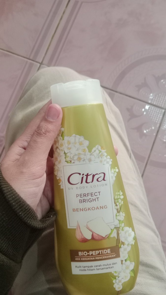 Binbyy_'s tweet photo. @ohmy_beautybank 2 minggu aja udh balik cerah rataaa https://t.co/7FR3Pd0DBQ
