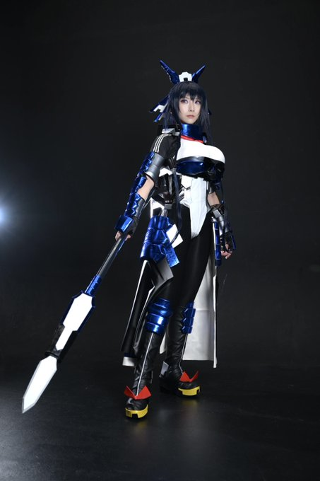 bacon1007cos2nd's tweet image. anime                                        real life