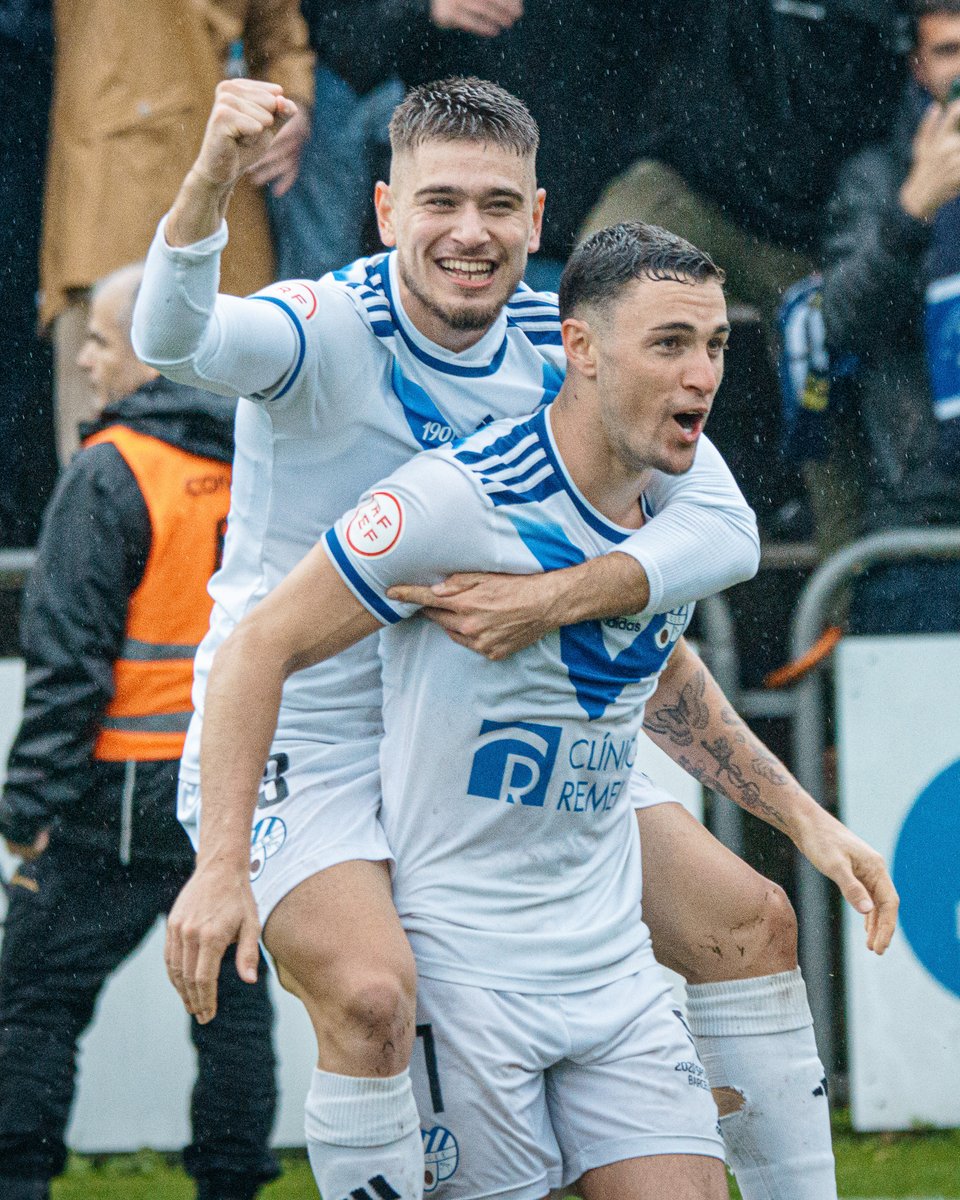 Records de l'última visita a Olot! 🌧️

Victòria per 0-1 que pràcticament deixava la lliga sentenciada! 

🙋‍♂️ Si estaves a les grades del Municipal! 

Avui hi tornem, compra l'entrada! 👇

ueolot.com/botiga/sense-c…