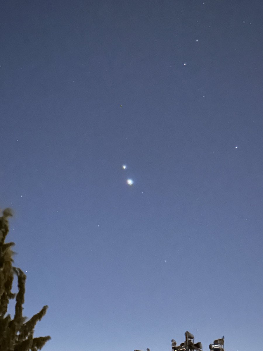 metin_ce's tweet photo. Venus Jupiter https://t.co/hPO8lv8muo