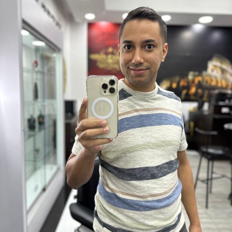 RealMiguelRiera's tweet photo. #NuevaFotoDePerfil https://t.co/pvnDCgp4hE