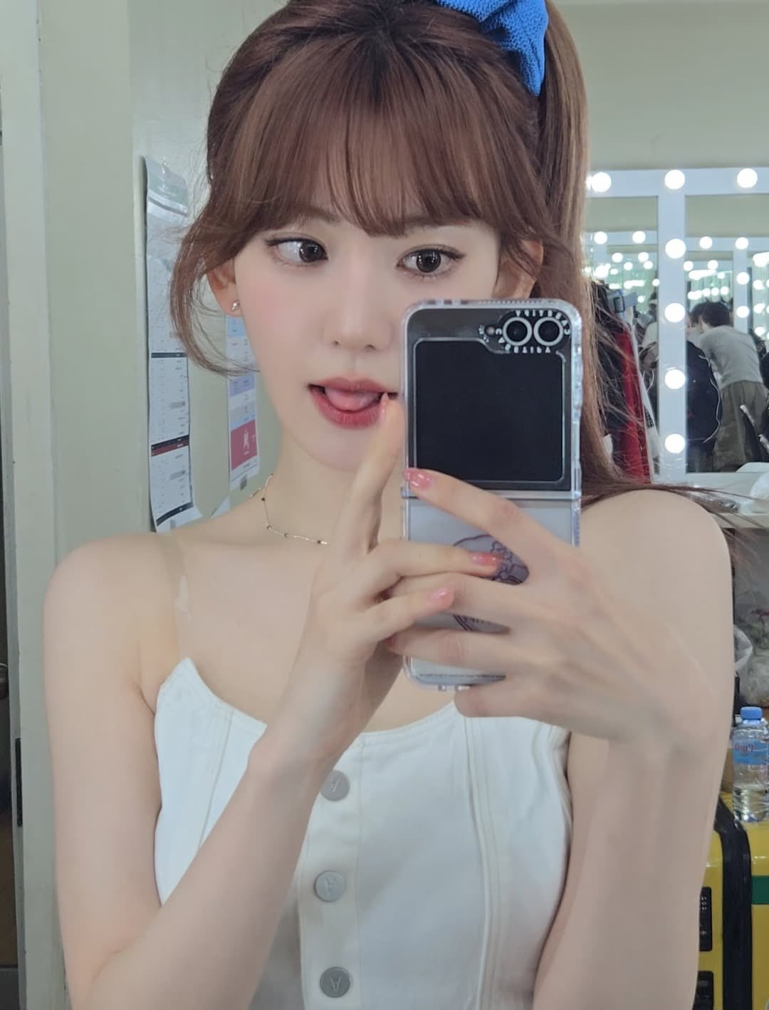 IZ*ONE ルセラフィム 宮脇咲良 さくら まとめ売り ♡ おまけ付き 宮脇咲良可愛い⭐︎ on X: 