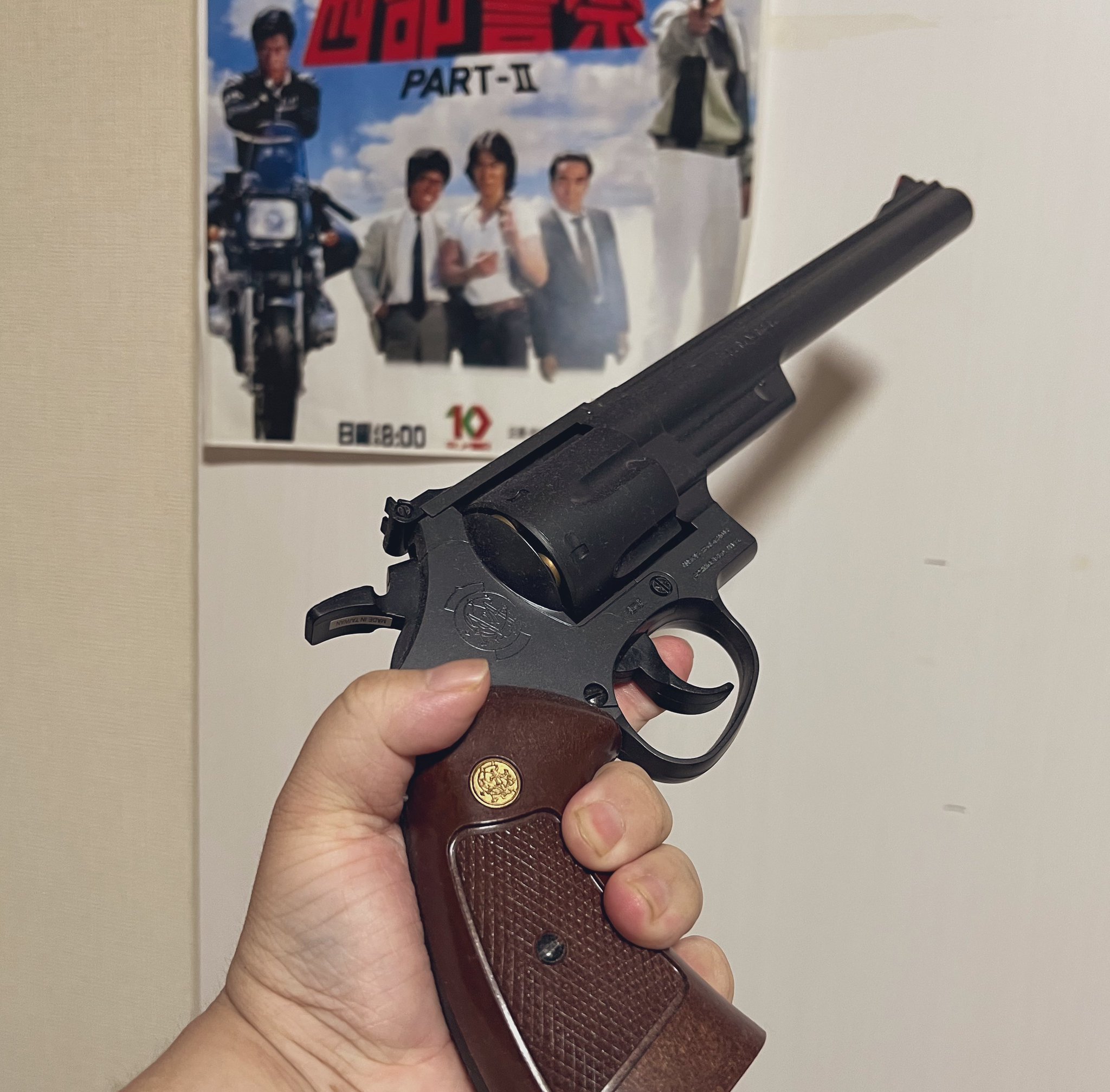 REVOLVER(リボルバー) 2000年代 so_me ポスター REVOLVER(リボルバー) 2000年代 so_me ポスター Amazon.co.jp