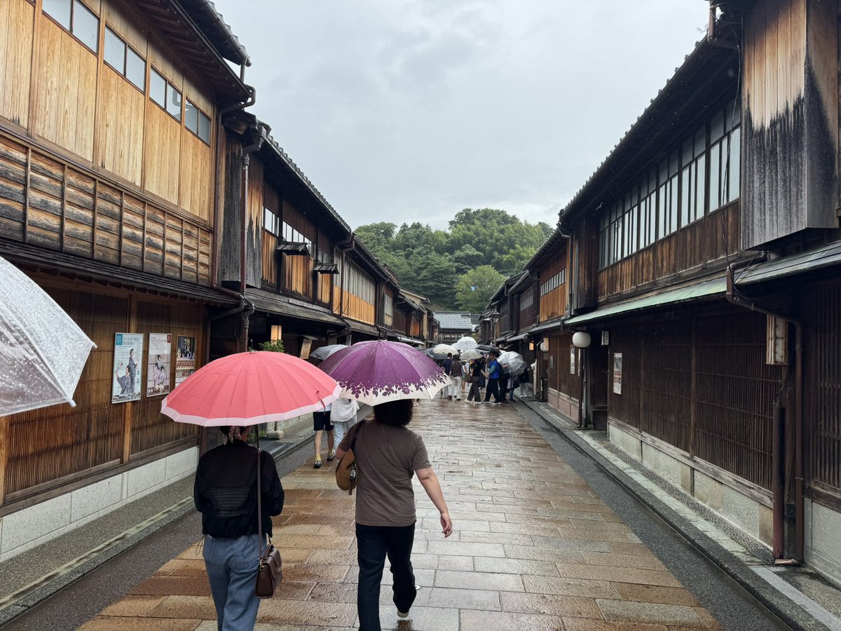 そして土砂降りの金沢
金箔と和菓子な感じ