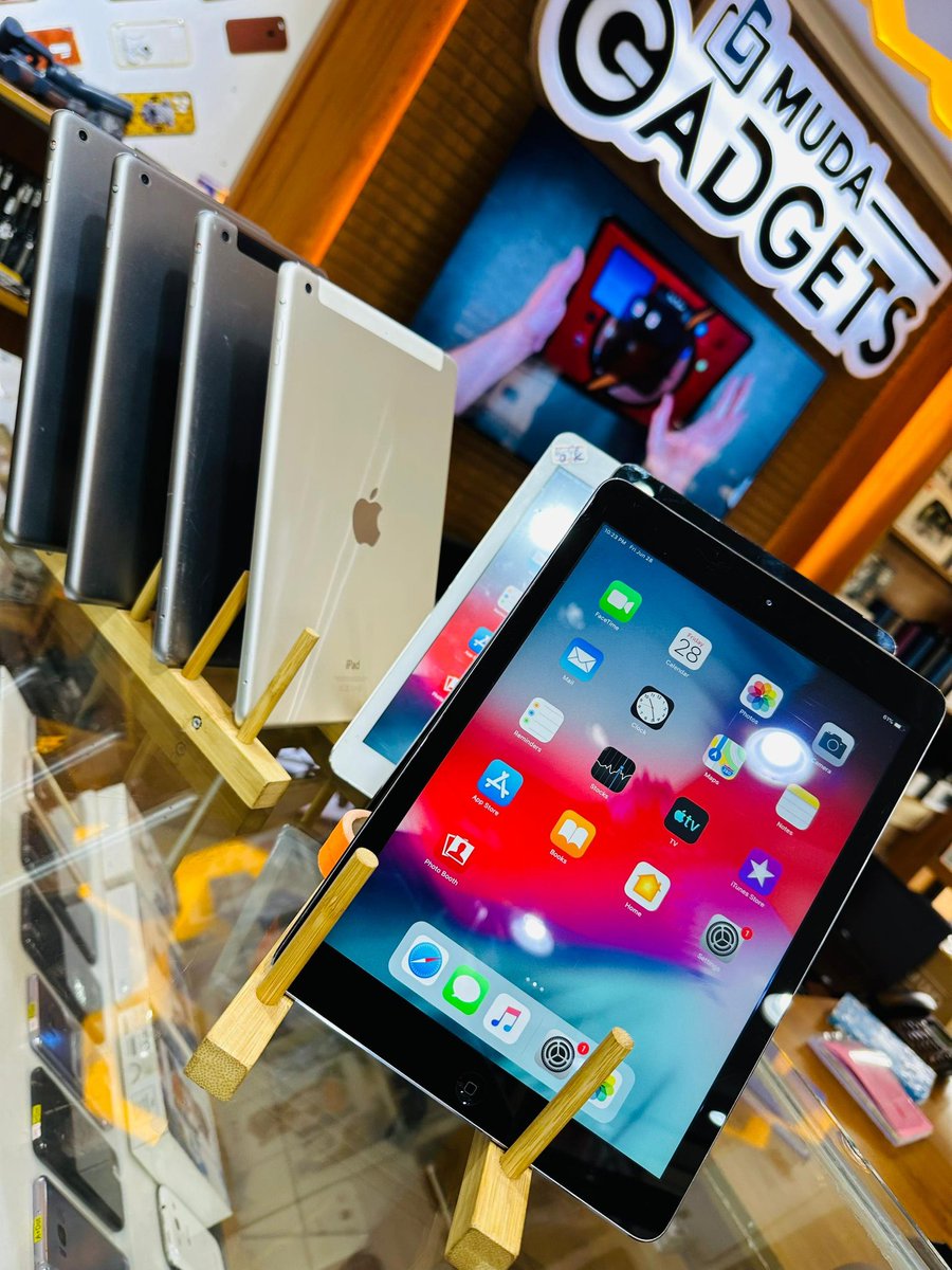 BosaLeague's tweet photo. Looking for affordable tablets? π± Visit @mudagadgets1 β Kabaka Kintu building, opposite King Fahad Plaza. Quality meets affordability!
#MudaGadgets #TechDeals #BosaLeague https://t.co/ptrdusK0Lo