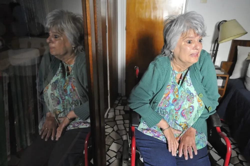 fepreco's tweet image. 🫶🏻 Aprobada Ley de Muerte Digna que regula la Eutanasia con 64 votos en 93🧡

Es por estas personas y muchas más. 
De eso trata esta ley, del derecho a morir dignamente.

Se trata de amor, humanidad y empatía.
Se trata de las personas con enfermedades jodidas y sufriendo.
Es por…