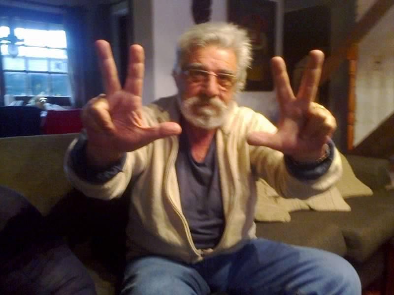 fepreco's tweet image. 🫶🏻 Aprobada Ley de Muerte Digna que regula la Eutanasia con 64 votos en 93🧡

Es por estas personas y muchas más. 
De eso trata esta ley, del derecho a morir dignamente.

Se trata de amor, humanidad y empatía.
Se trata de las personas con enfermedades jodidas y sufriendo.
Es por…