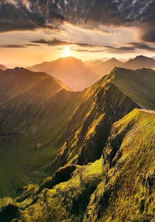 Beautiful nature🏞️ #landscapephotography #naturelovers #california #mountains #goldenhour #photography #outdoor #landscape #nature #travelphotography